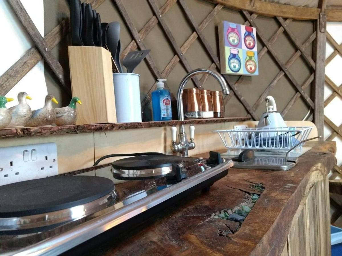 Villa Bembridge Harbour Yurt - Log Burner - Wifi Extérieur photo